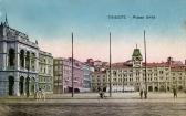 Triest, Piazza Unita mit Rathaus - Italien - alte historische Fotos Ansichten Bilder Aufnahmen Ansichtskarten 