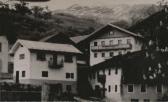 Alter Ortseingang Unterassling mit Kastanienbaum - Europa - alte historische Fotos Ansichten Bilder Aufnahmen Ansichtskarten 