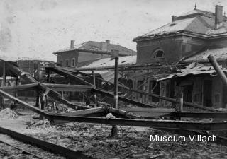 Kriegszerstörungen im Bahnhofsgelände - Villach - alte historische Fotos Ansichten Bilder Aufnahmen Ansichtskarten 
