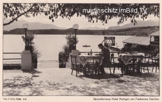 Strandhotel Aschgan, Strandterrasse - Egg am Faaker See - alte historische Fotos Ansichten Bilder Aufnahmen Ansichtskarten 