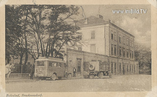 Bahnhof in Bruckneudorf - Oesterreich - alte historische Fotos Ansichten Bilder Aufnahmen Ansichtskarten 