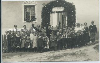 Neumarkt - Willkommen für Pfarrer P. Benno Glatzl - Neumarkt in Steiermark - alte historische Fotos Ansichten Bilder Aufnahmen Ansichtskarten 