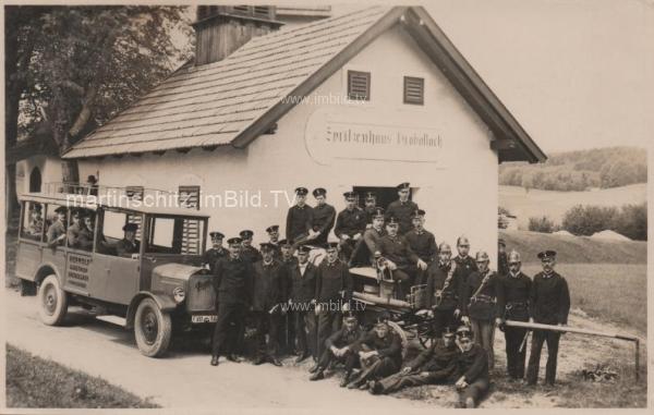1926 - Spritzenhaus Drobollach mit Feuerwehrmannschaft
